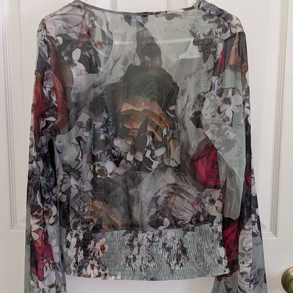 BEBE LONG SLEEVE TOP